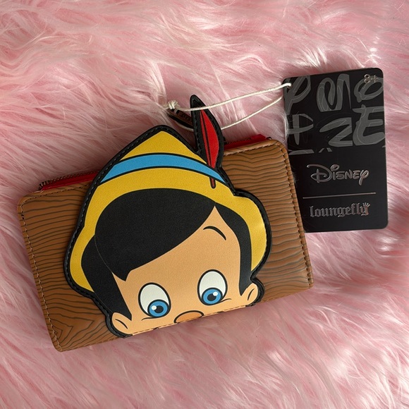 ❤️ Loungefly Disney Pinocchio wallet - Picture 1 of 9